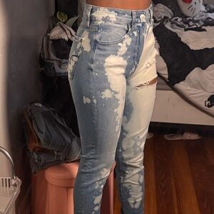 American Eagle Outfitters High Rise Bleach Wash Jeans